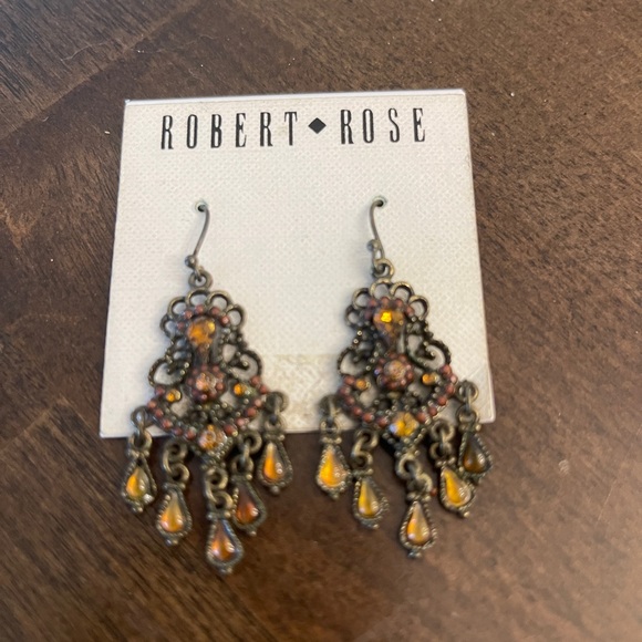 Earrings - Picture 1 of 1